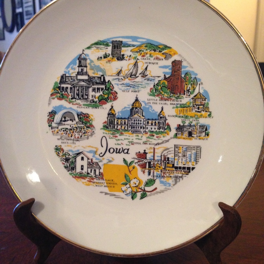 Iowa Commenortive Wall Decor Plate